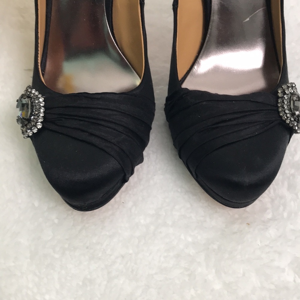 Badgley Mischka Odell Black Satin Heels - Picture 6 of 9